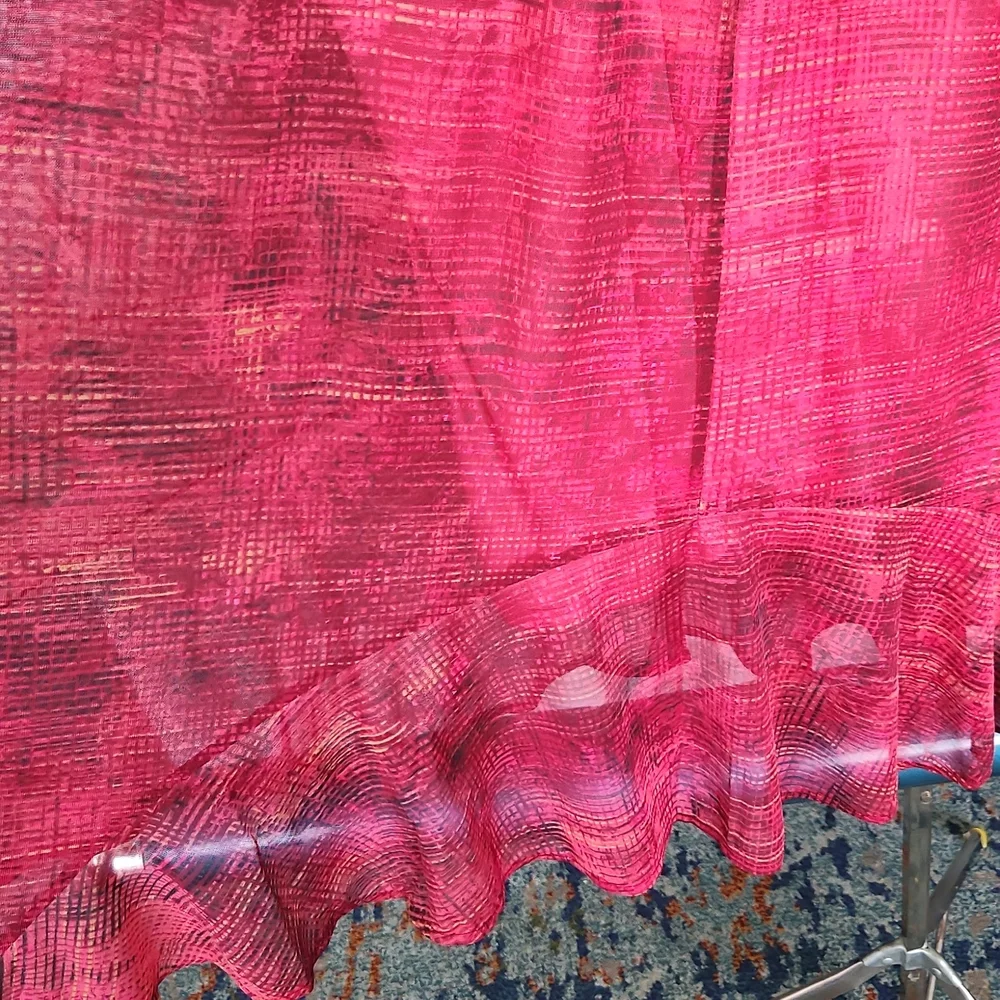 Catherine's red mesh lined maxi skirt - Picture 5 of 7